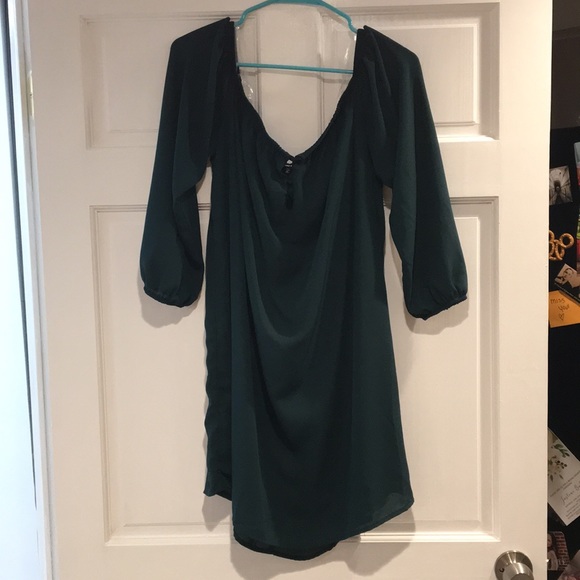 Charlotte Russe Dresses & Skirts - Green dress